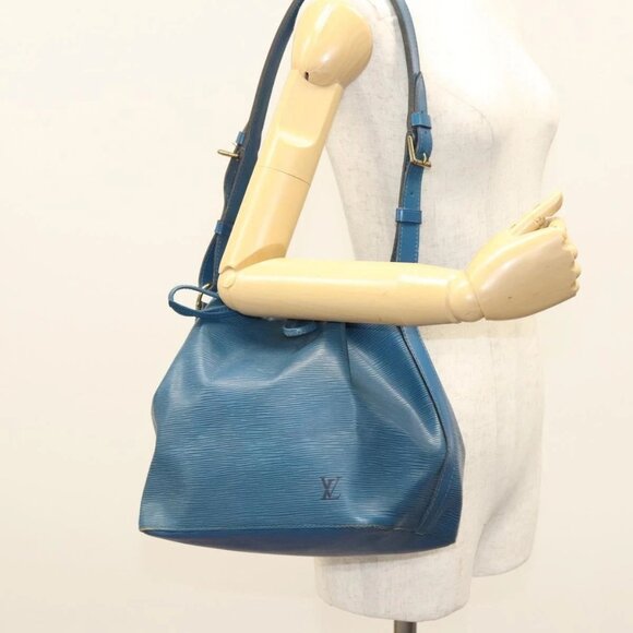 LOUIS VUITTON Epi Petit Noe Shoulder Bag Blue LV Auth - Picture 14 of 16